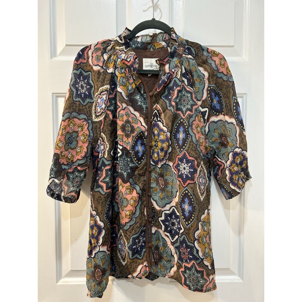 Umgee Almost Home Mosaic Blouse Size M Ruffle Neck Lined Button Front Cottage